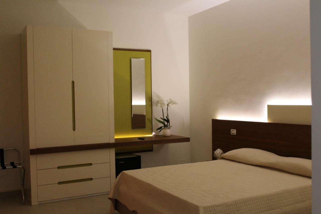 Villa Minerva Family Relais อเลซิโอ ภายนอก รูปภาพ